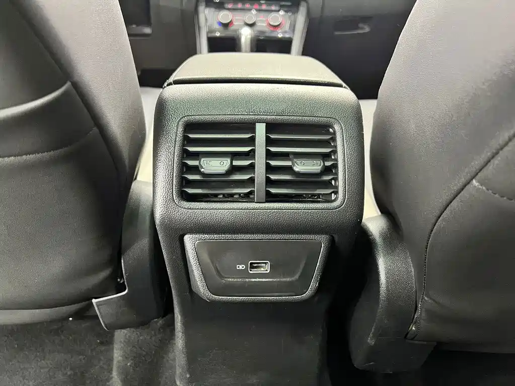 Volkswagen VS7 2022 1.4T Automatic Advance Pro Edition
