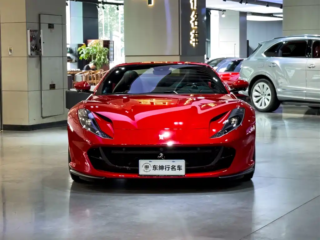 Ferrari 812 GTS 2020款