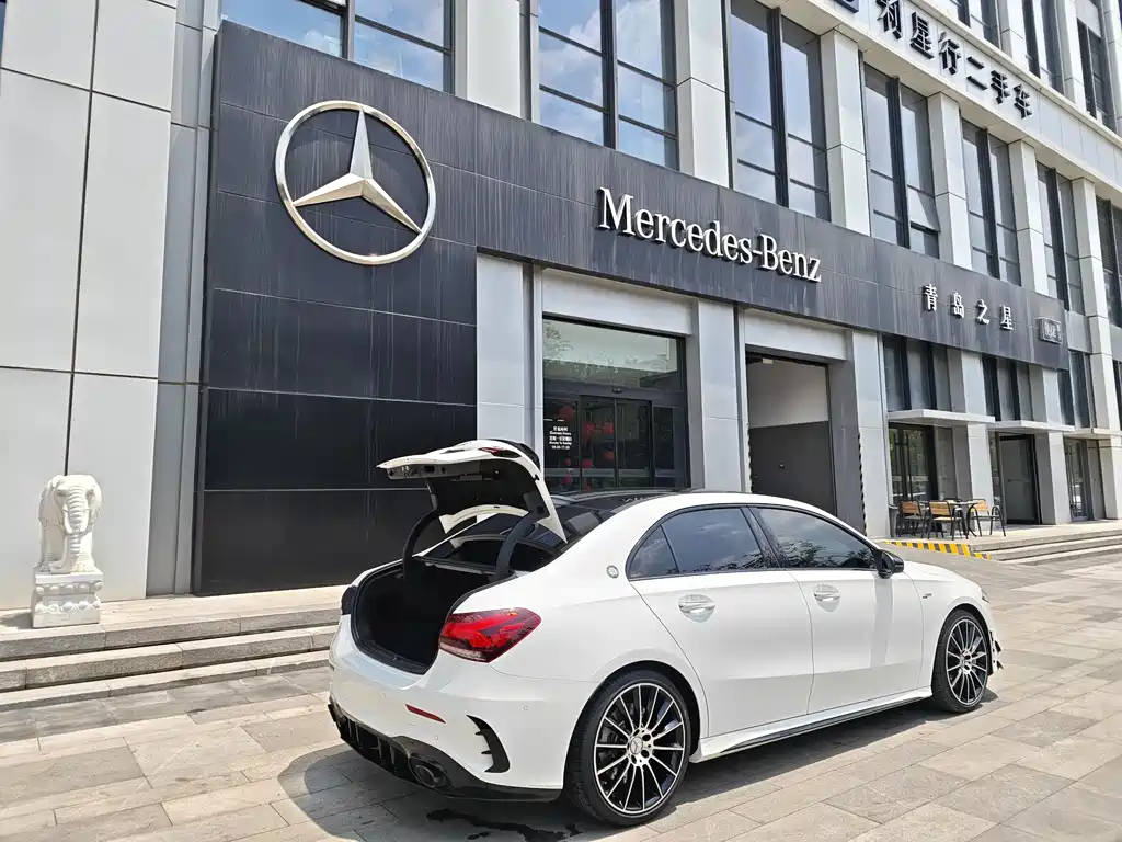 Mercedes-Benz A-Class AMG 2023 4MATIC A 35 L