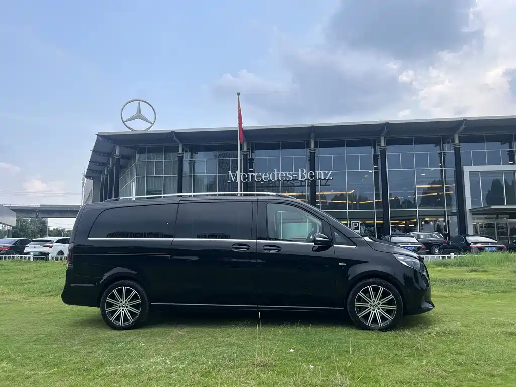 Mercedes-Benz V-Class 2024 300 L Long Wheelbase Prestige Edition