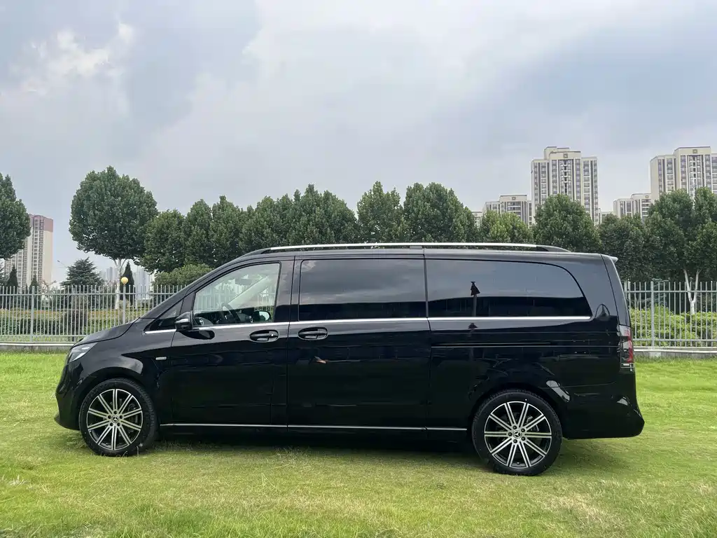 Mercedes-Benz V-Class 2024 300 L Long Wheelbase Prestige Edition