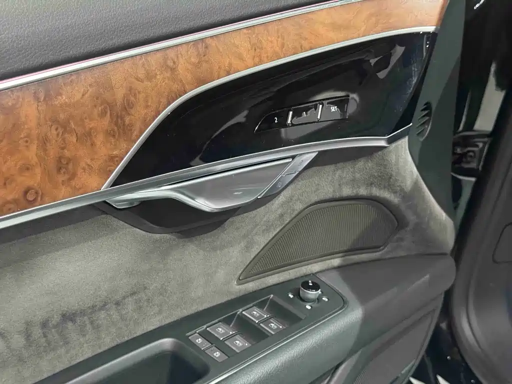Audi A8 2018 model A8L 55 TFSI quattro Edition尊享型