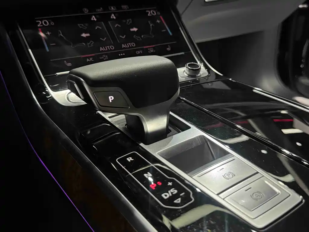 Audi A8 2018 model A8L 55 TFSI quattro Edition尊享型