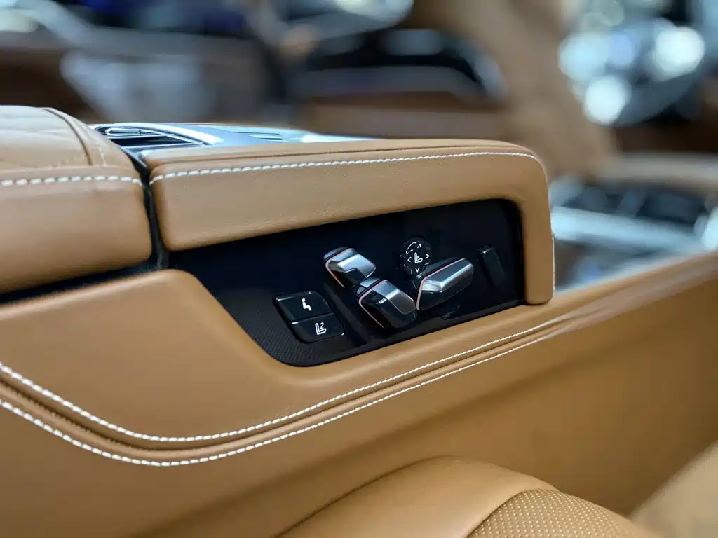 BMW 7 Series 2021 740Li xDrive Executive M Sport Package