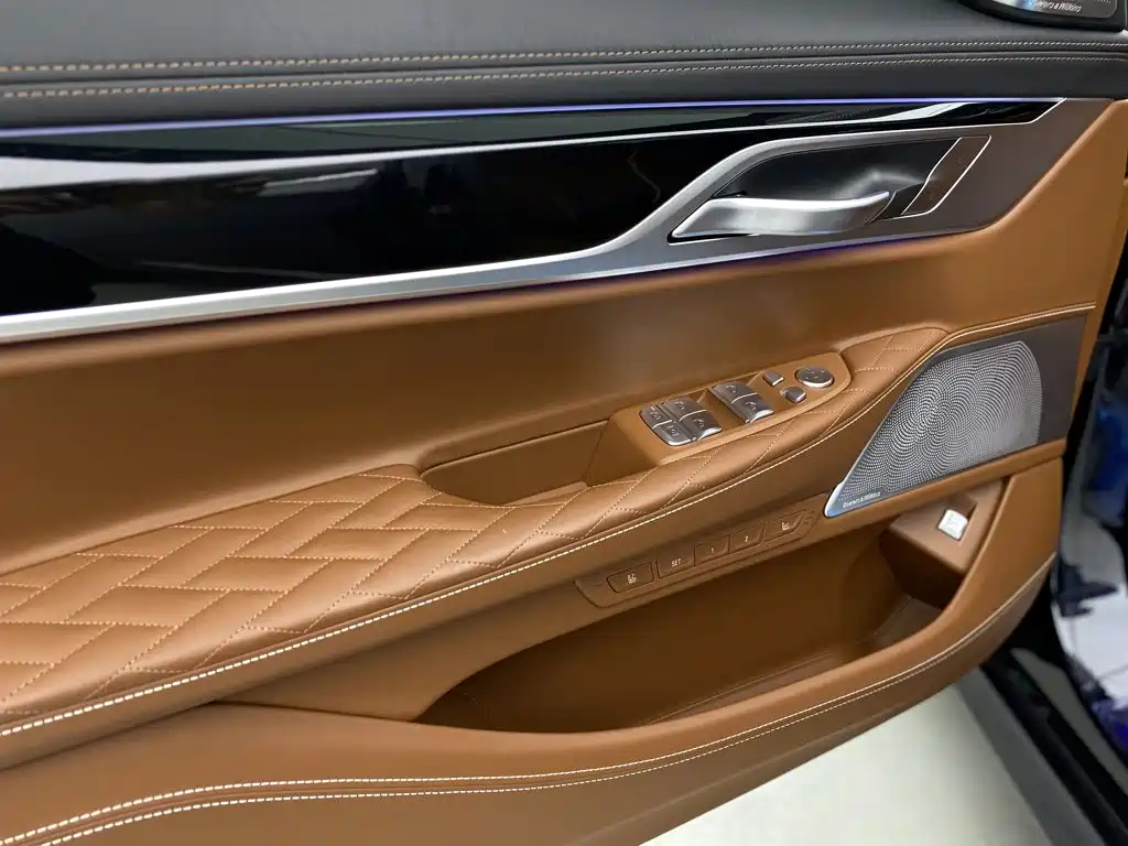 BMW 7 Series 2021 740Li xDrive Executive M Sport Package