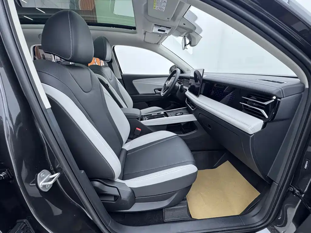 VS8 2026 280TSI Automatic Prestige Edition