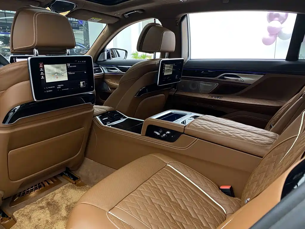 BMW 7 Series 2021 740Li xDrive Executive M Sport Package