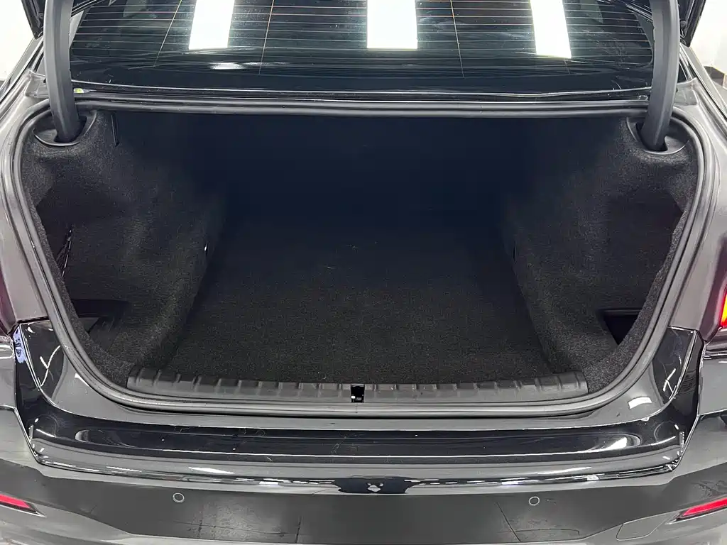 BMW 5 Series (Import) 2022 Model, Facelift II, 530i M Sport Package