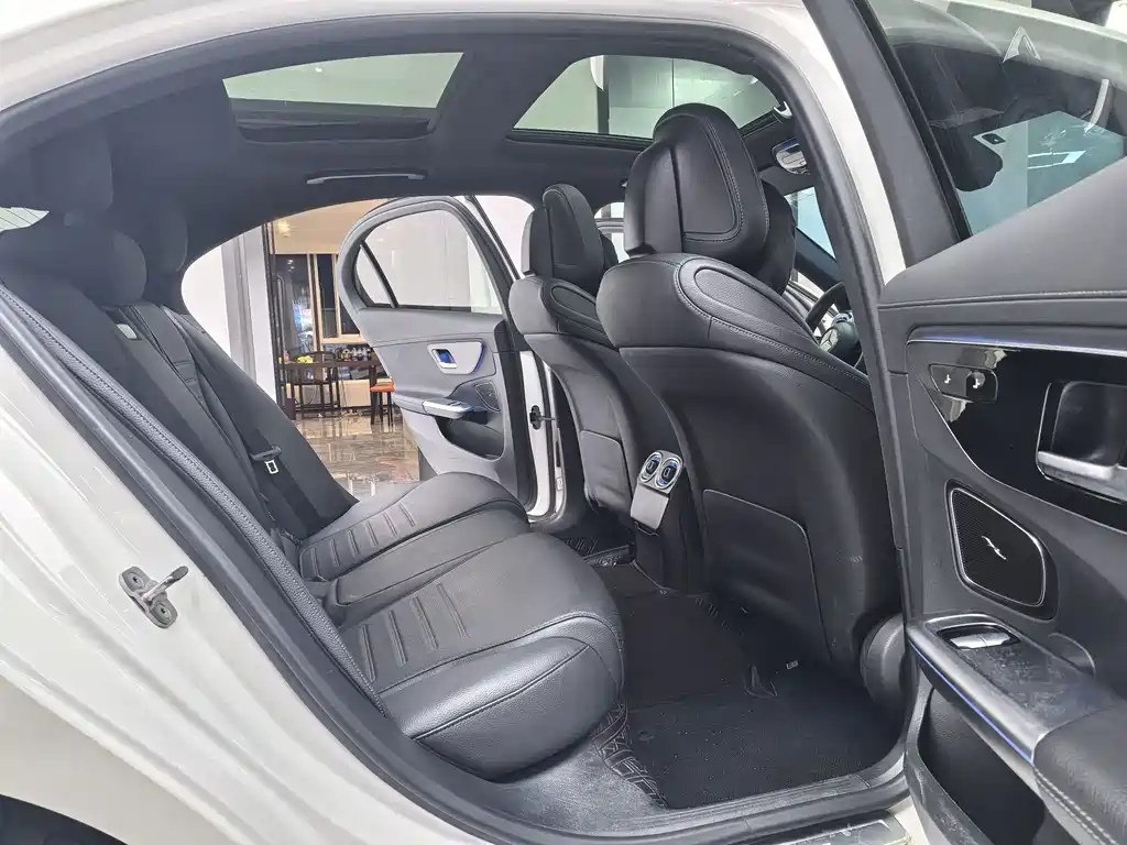 Mercedes-Benz C 350 eL 2024 Facelift