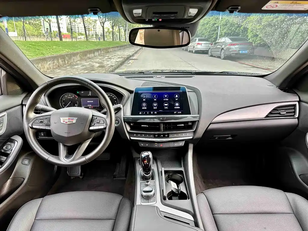 Cadillac CT5 2022 28T Luxury (Standard)