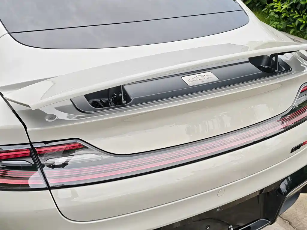 Xiaomi SU7 2024 Edition Four-Wheel Drive Ultra-Long Range High-End Intelligent Driving Max Version