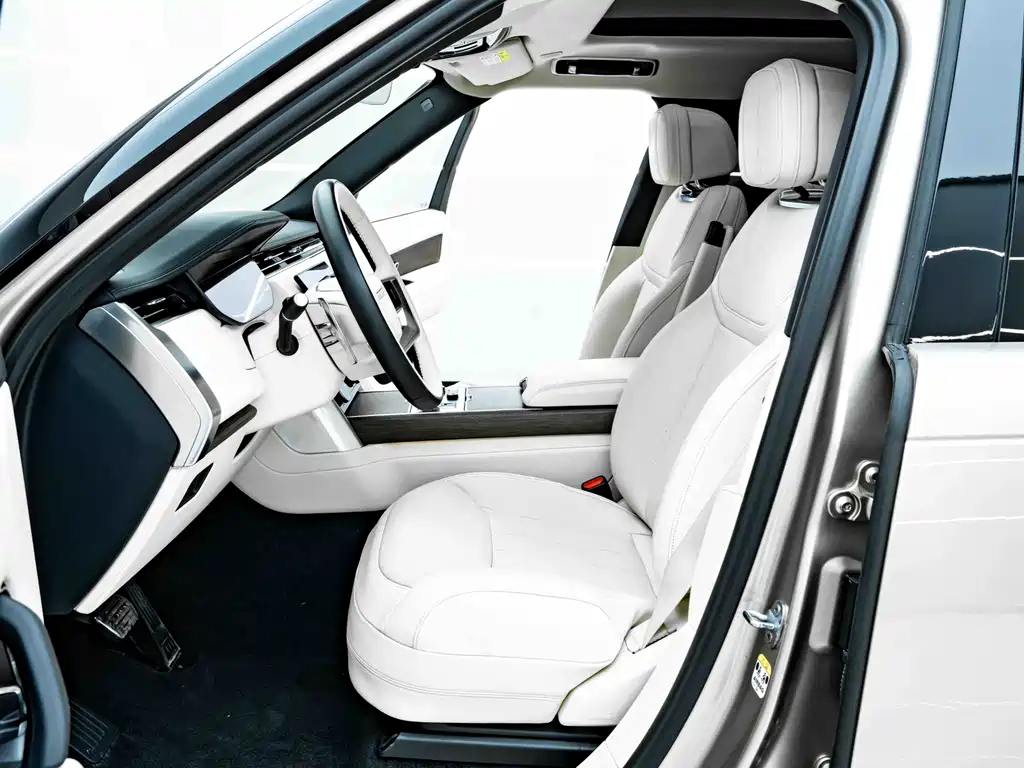 Range Rover 2023 3.0 L6 400PS Grand Edition
