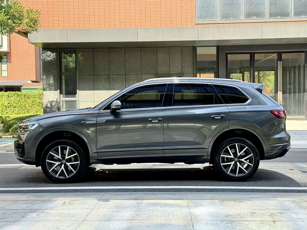Touareg 2021 3.0 TSI Rishang Edition Yaoke Sports Package