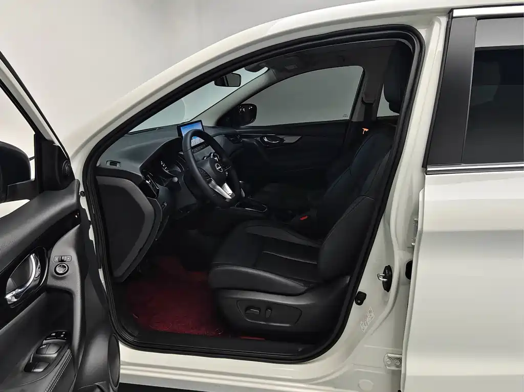 X-Trail 2025 Edition Refinement Honor 2.0L CVT XV+ Leading Edition