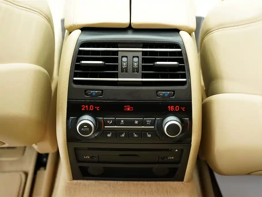 BMW 7 Series 2013 740Li Luxury Edition
