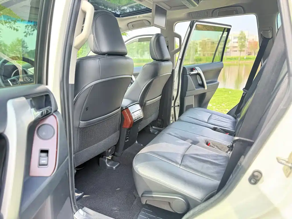 Prado 2016 3.5L Automatic TX-L NAVI