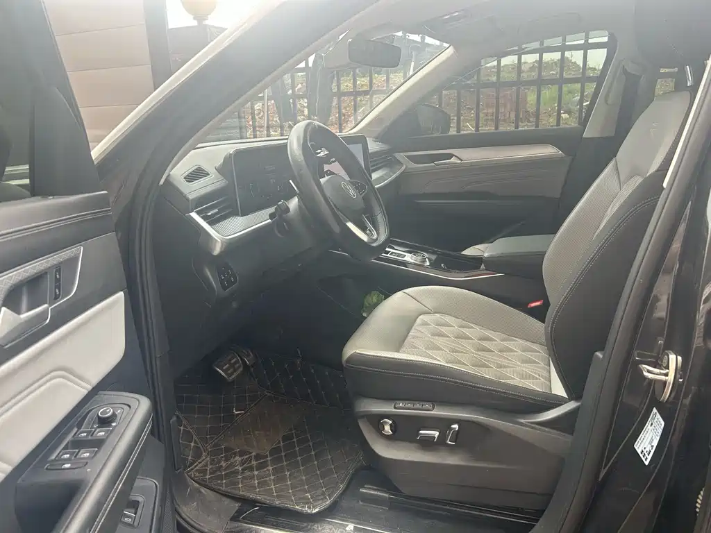 Lantian 2023 Model 380TSI All-Wheel Drive R-Line Touring Edition