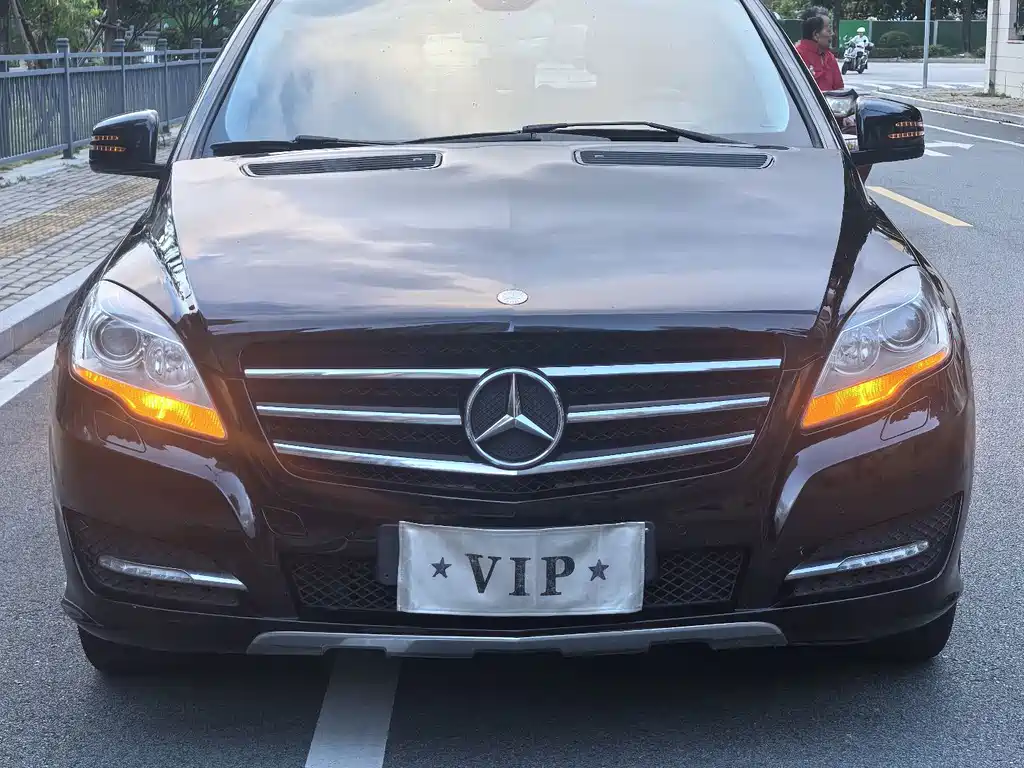 Mercedes R-Class 2015 R 320 4MATIC Luxury Edition