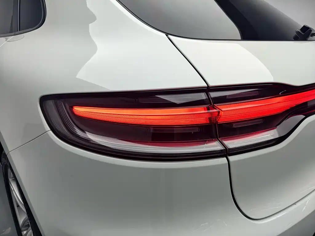Macan 2021 2.0T