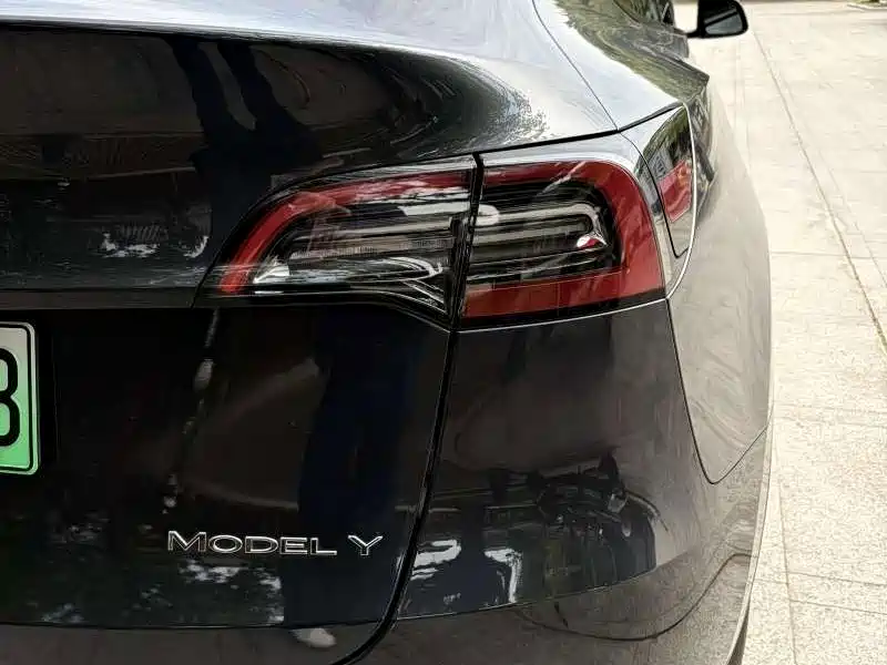 Model Y 2024 Rear-Wheel Drive Edition