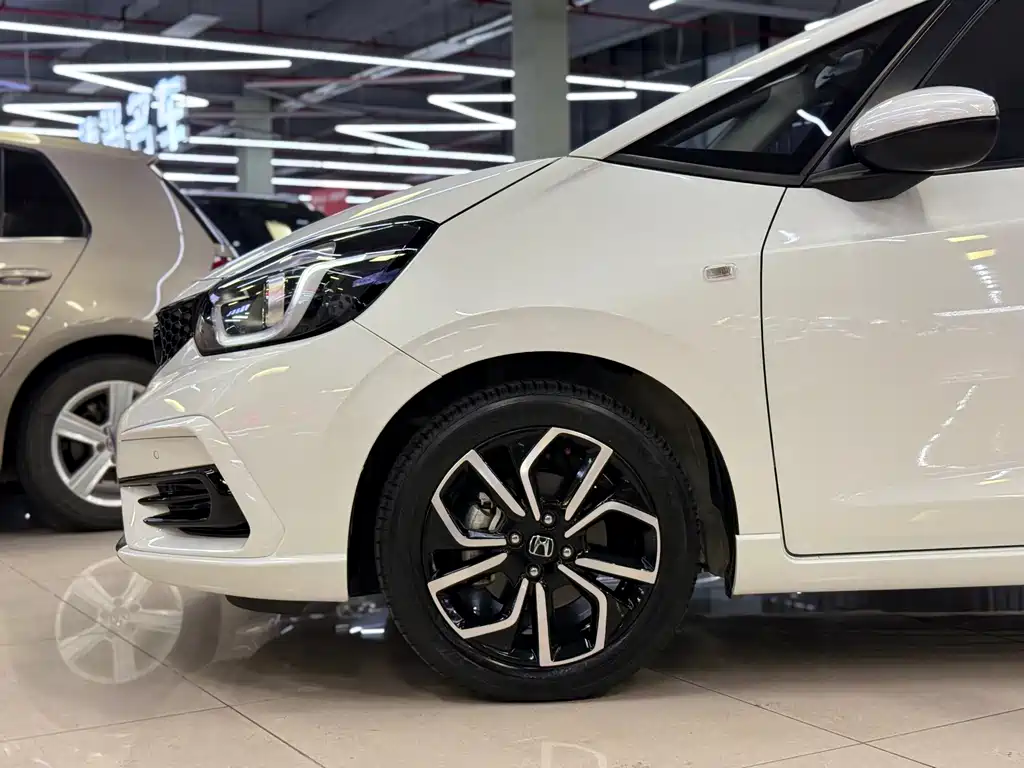 LIFE 2021 1.5L CVT Sport Heart Edition