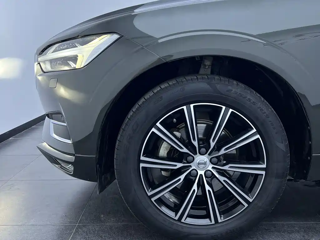 Volvo XC60 2020 T5 AWD Intelligent Luxury Edition