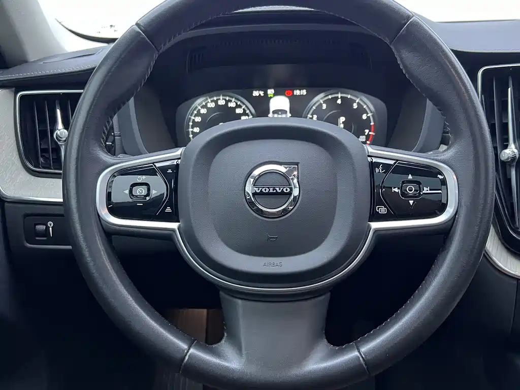 Volvo XC60 2020 T5 AWD Intelligent Luxury Edition