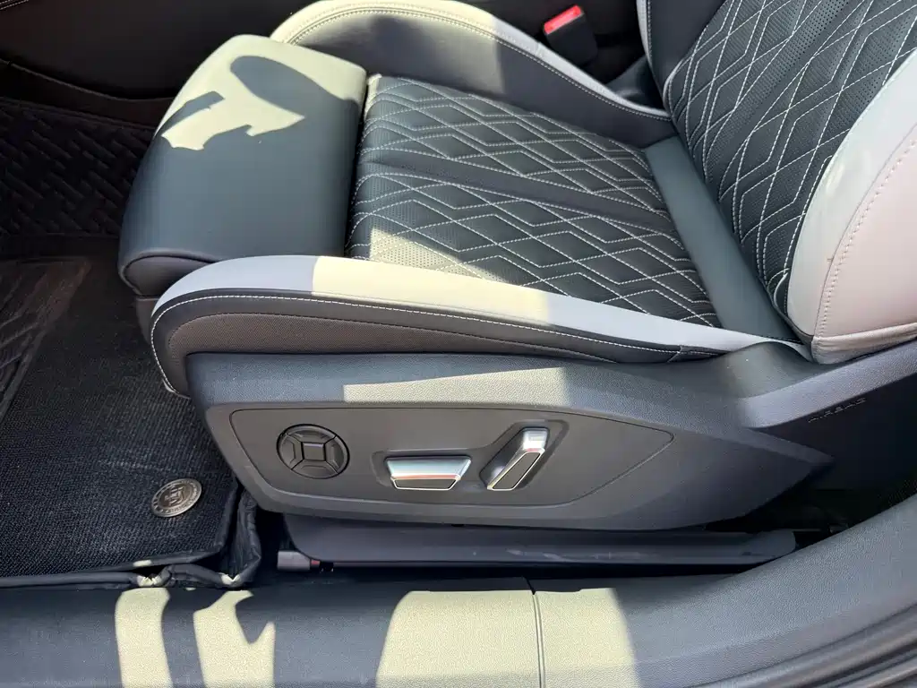 Audi A5L 2026 model Sport Plus