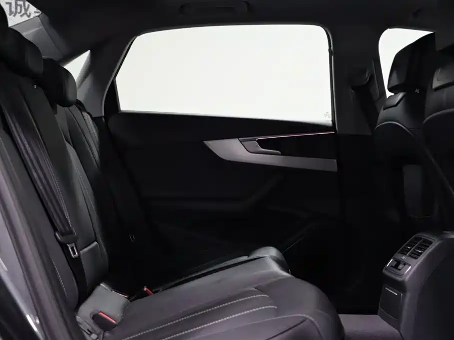 Audi A4L 2020 40 TFSI quattro Luxury Dynamic Edition