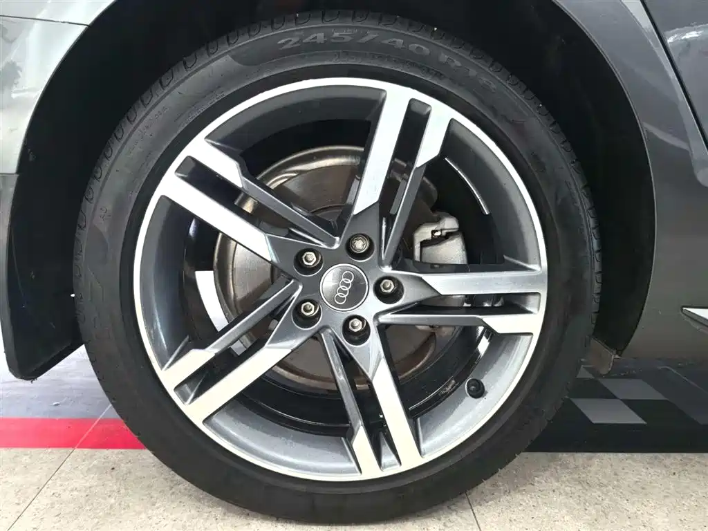 Audi A4L 2020 40 TFSI quattro Luxury Dynamic Edition