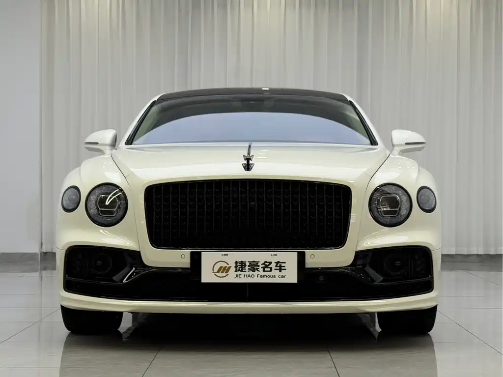 Flynn 2022 Model 4.0T V8 Mulliner