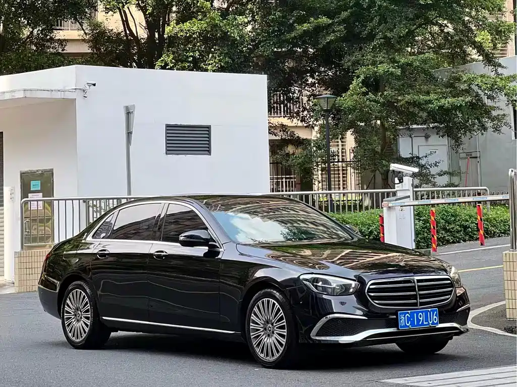 Mercedes-Benz E-Class 2021 E 300 L Fashion Edition