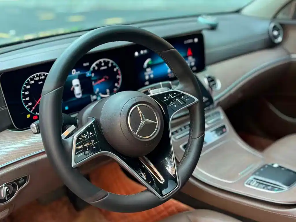 Mercedes-Benz E-Class 2021 E 300 L Fashion Edition