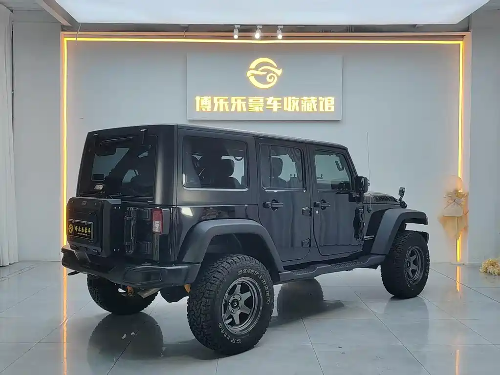 Jeep Wrangler 2017 3.6L Rubicon Four-Door Enjoyment Edition