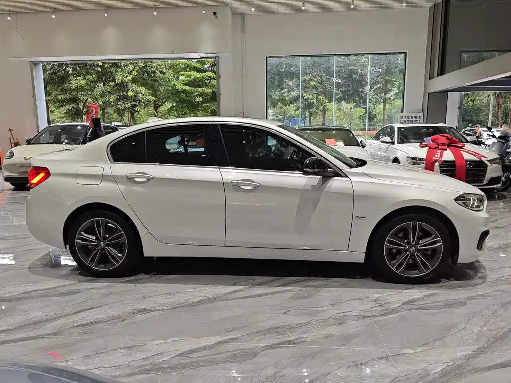 BMW 1 Series 2017 118i Sport Line