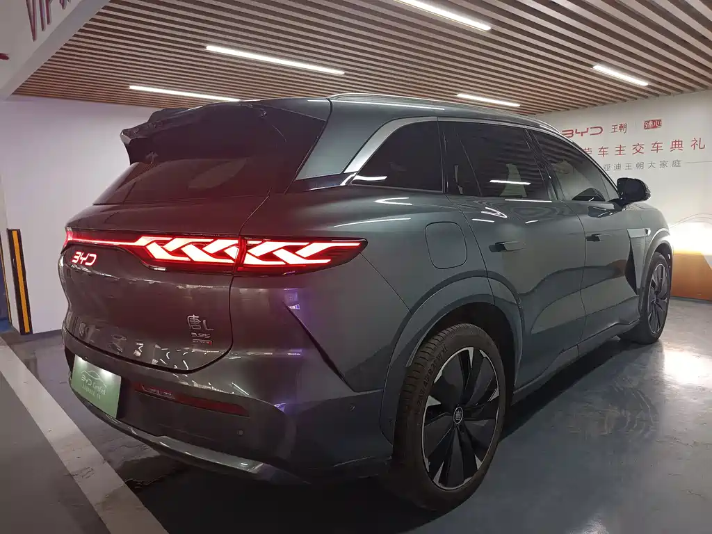 Tang L 2025 EV 600KM Four-Wheel Drive LiDAR Flagship Model