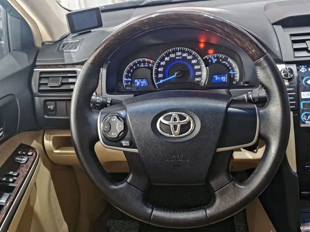 Camry 2015 2.0E Elite Edition