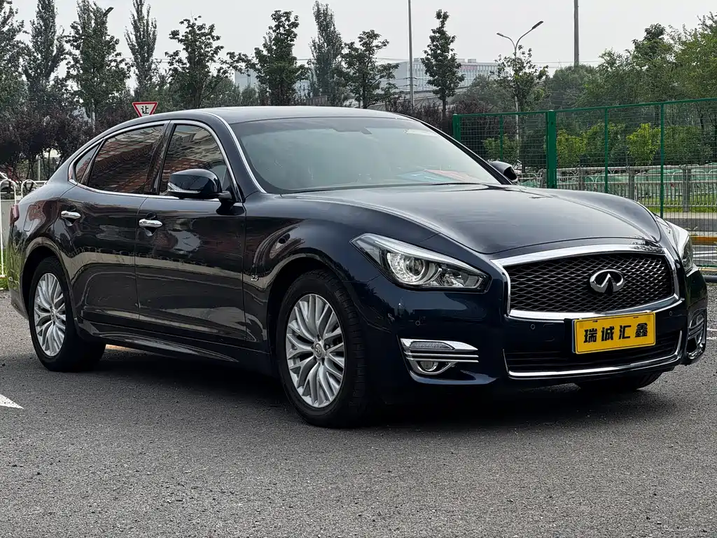 Infiniti Q70L 2017款 2.5L Enjoy Edition