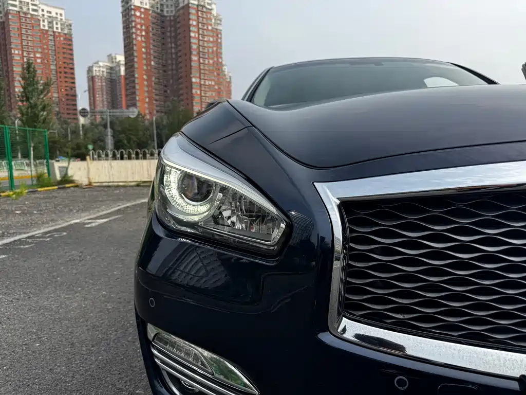 Infiniti Q70L 2017款 2.5L Enjoy Edition