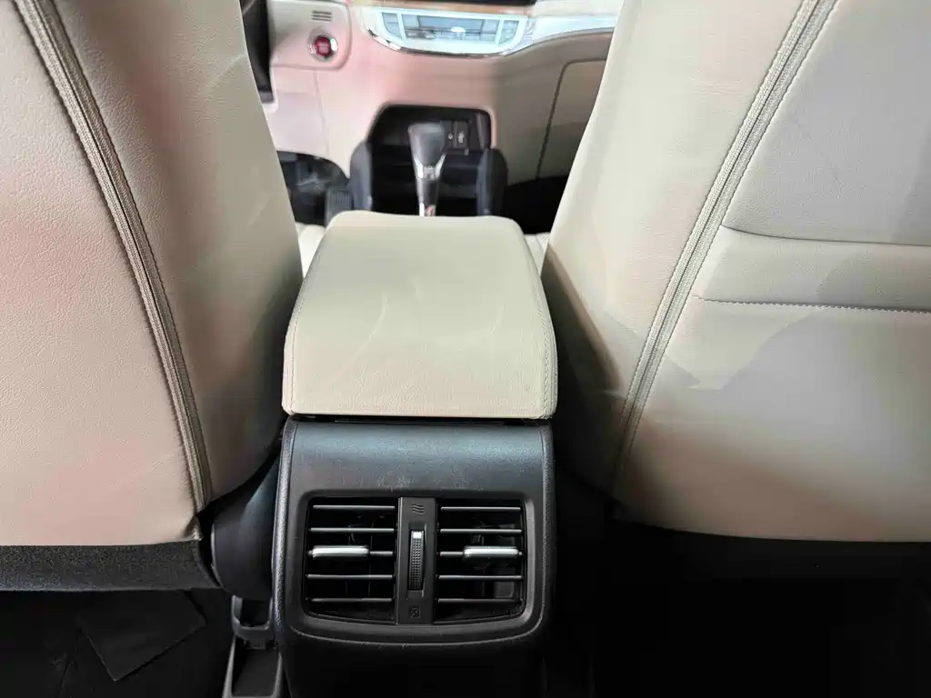 Jade 2016 1.8L Automatic Comfort Elite Edition 5-seat