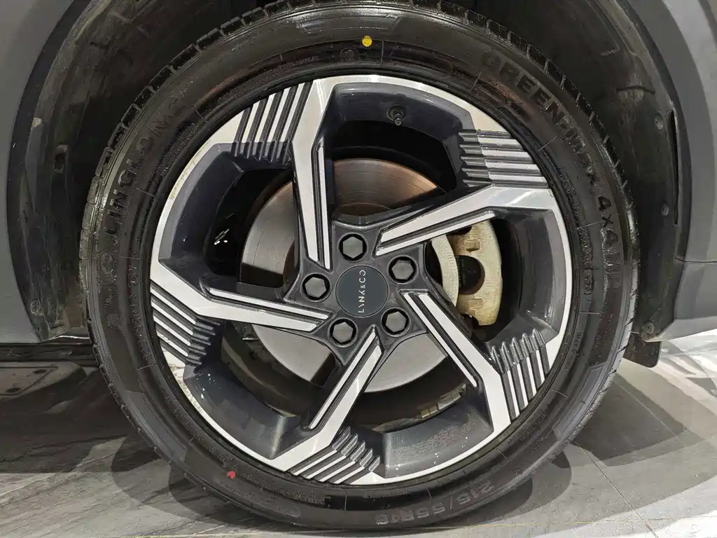 LEON 06 EM-P 2022 Model PHEV 84KM Range Pro