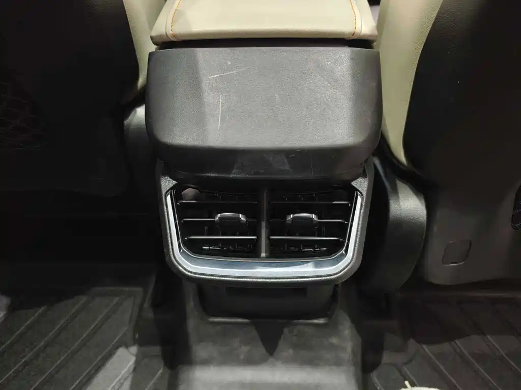 LEON 06 EM-P 2022 Model PHEV 84KM Range Pro