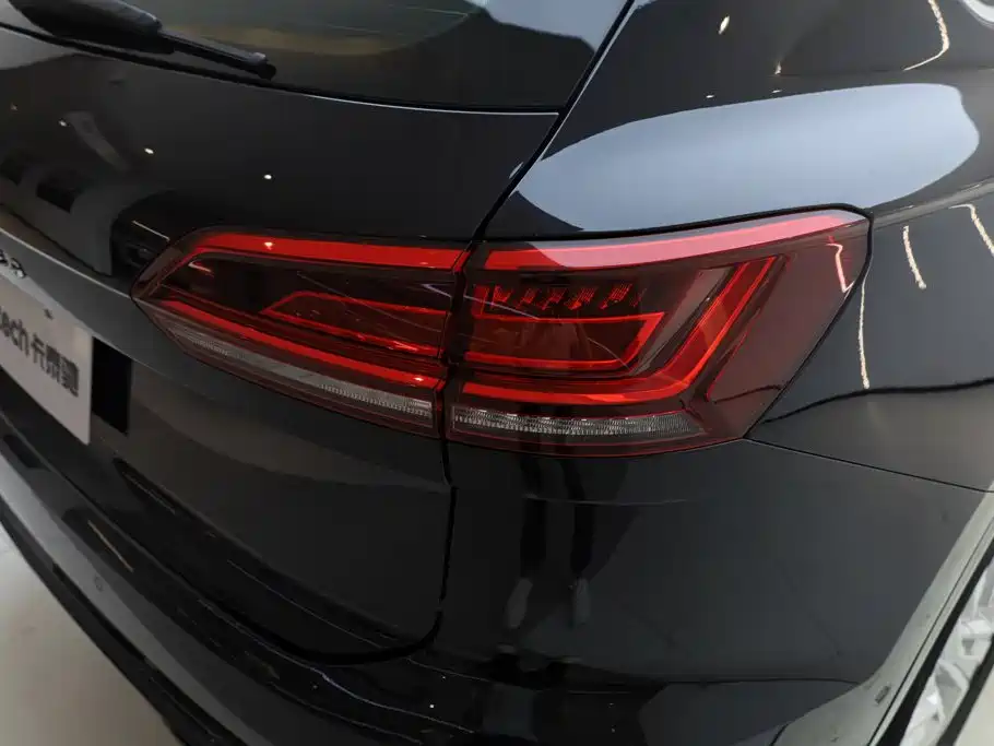 Touareg 2021 2.0 TSI Sharp Wing Edition
