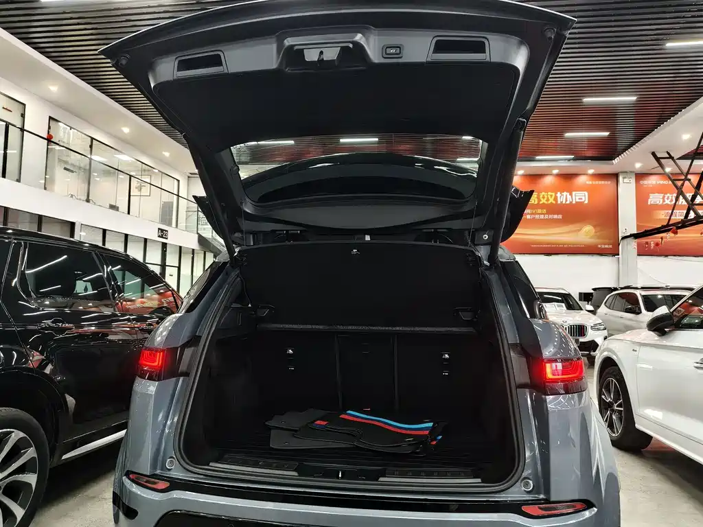 Range Rover Vogue 2020 249PS R-DYNAMIC S Obsidian Sport Edition