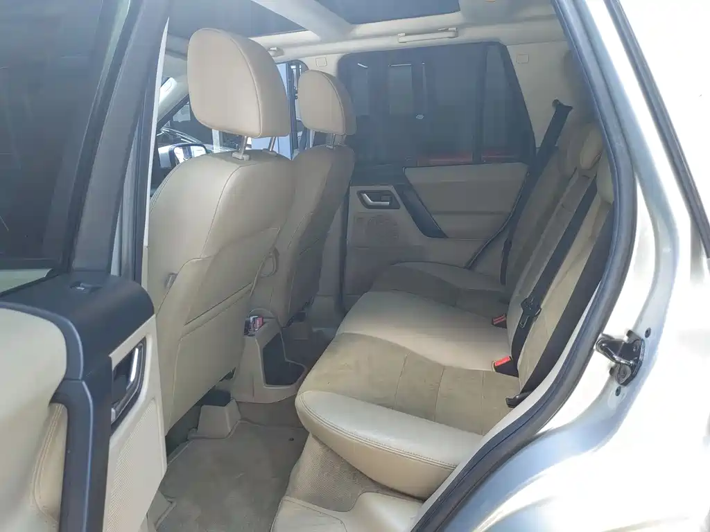Freelander 2 2012款 2.0T Si4 HSE Gasoline Edition