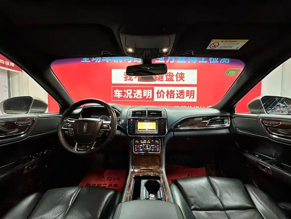 Lincoln Continental 2019 2.0T Two-wheel-drive尊雅版 National V
