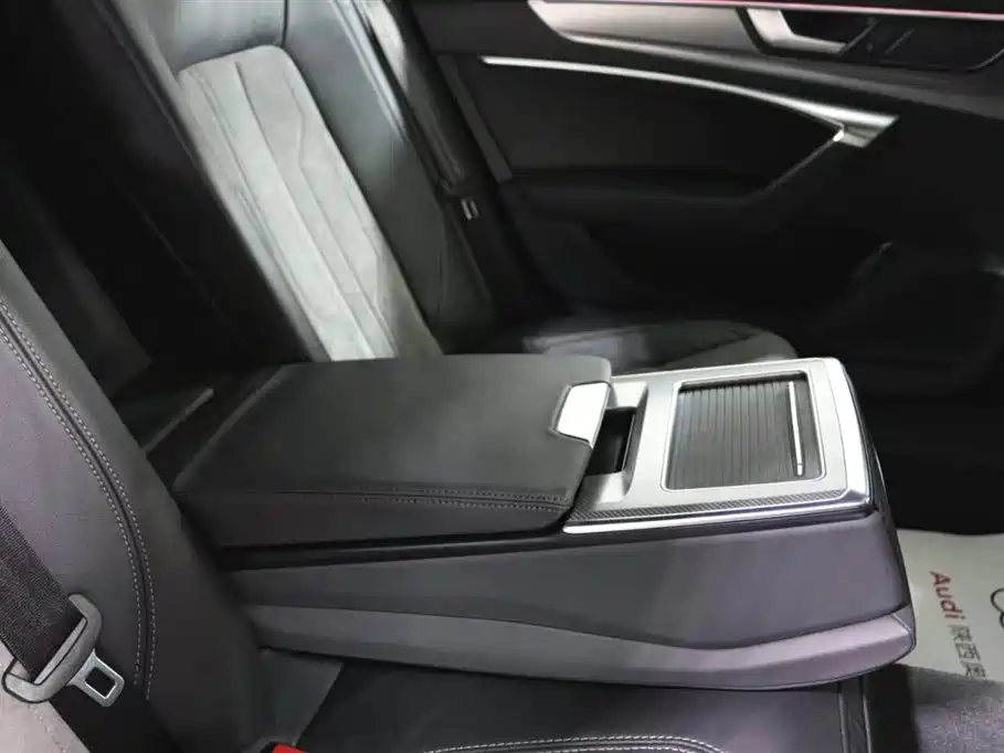 Audi A6L 2021 40 TFSI Luxury Dynamic Edition