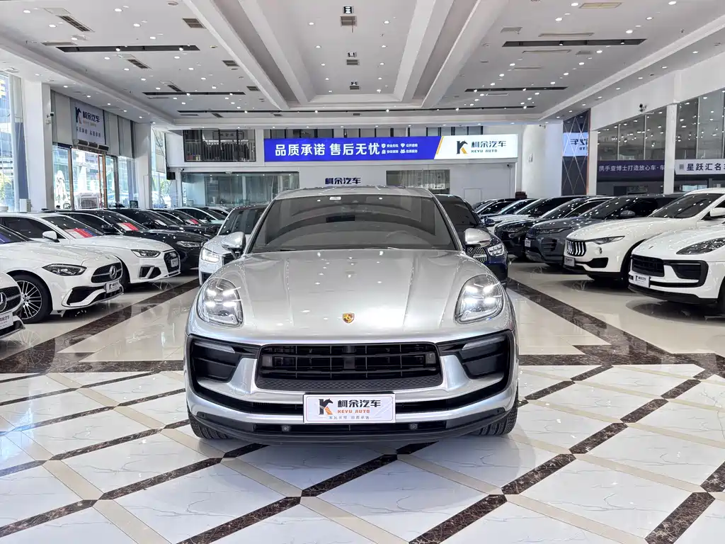 Macan 2022 2.0T