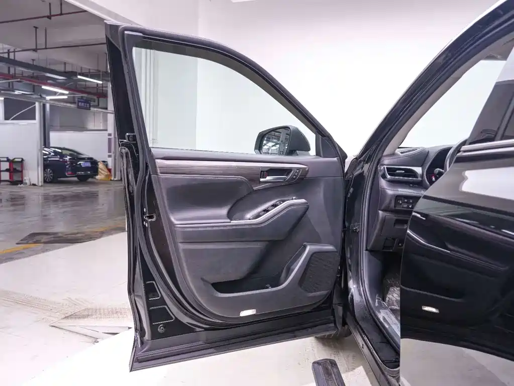 Hanlan Da 2022 Double Engine 2.5L 4WD Supreme Edition 7-seat