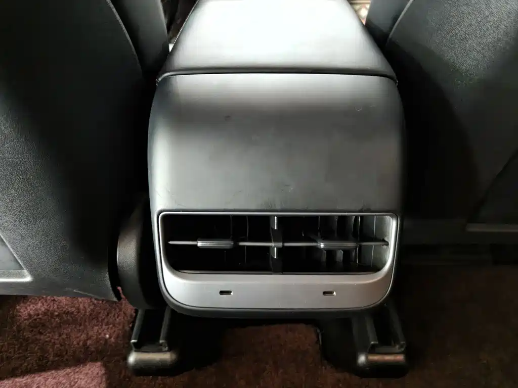Model Y 2022 Rear-Wheel Drive Edition